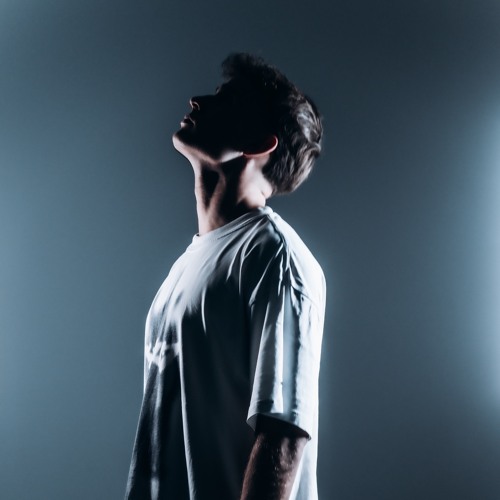 Portrait de l'artiste KLOFAMA - Programmation du festival techno CORTEX